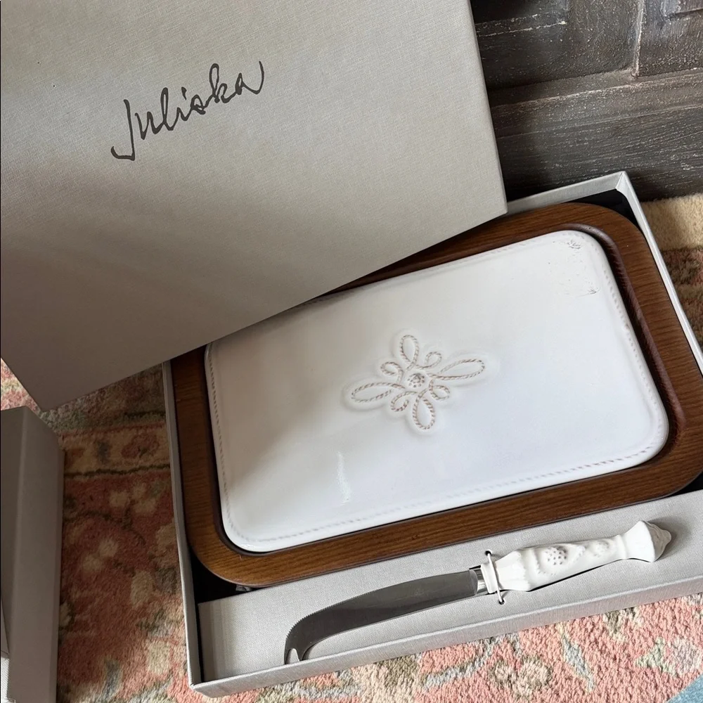 Juliska White and Brown Jardins du Monde Cheese Board Set with Knife - Picture 1 of 2